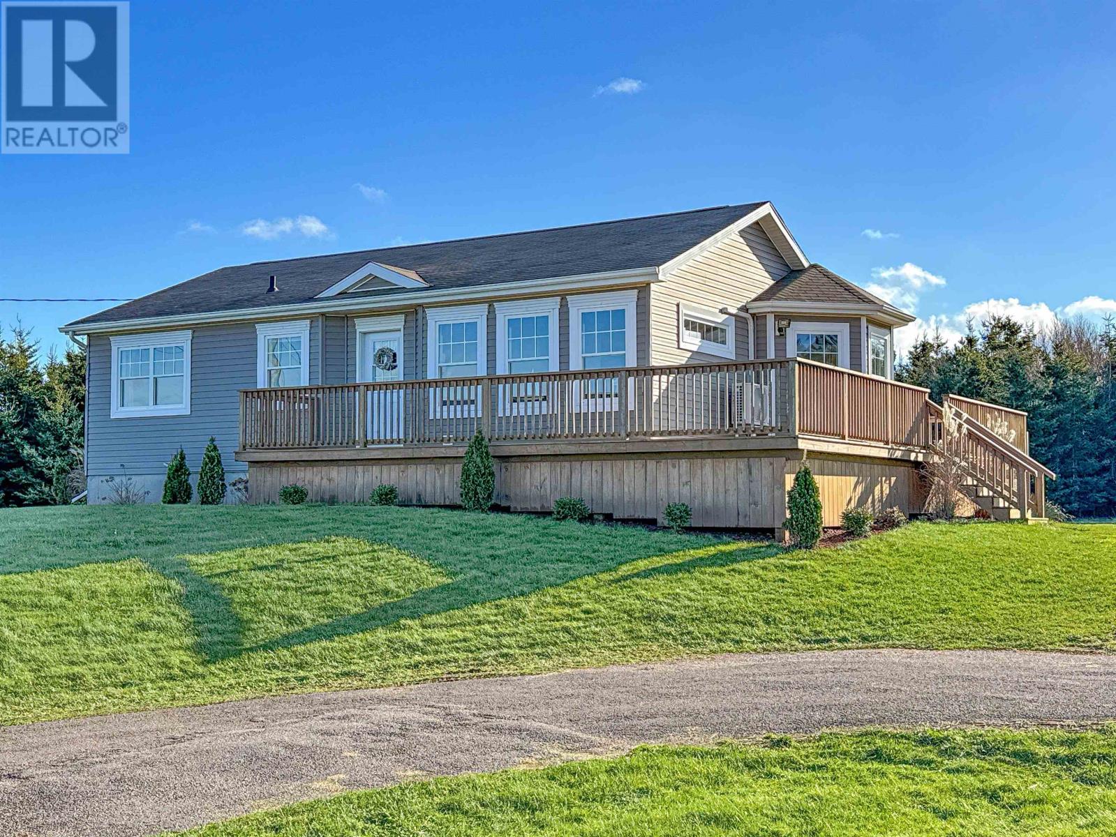 475 Lakeside Road475 Lakeside Road, Lakeside, Prince Edward Island C0A1S0, 4 Bedrooms Bedrooms, ,2 BathroomsBathrooms,Single Family,For Sale,475 Lakeside Road,202324844